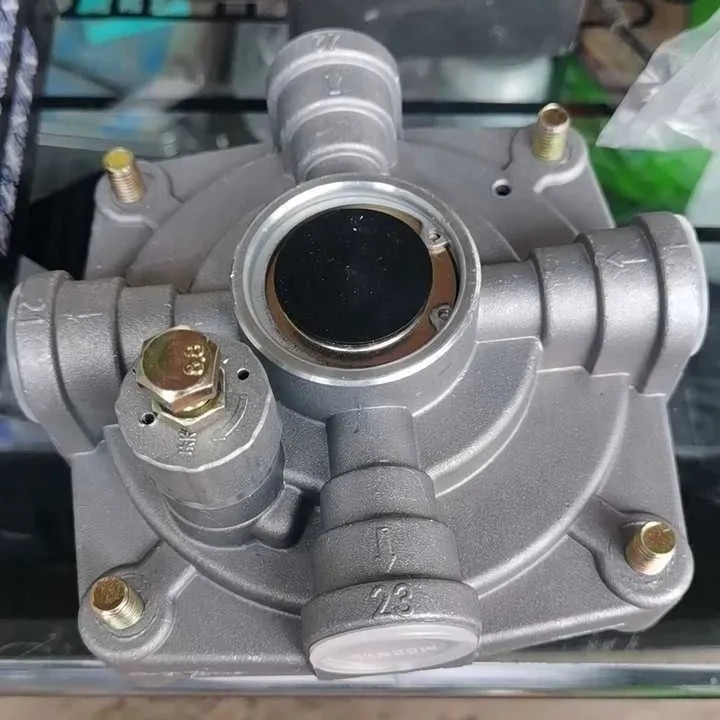 刹车继动阀刹车王柔刹王制动阀适用于德龙自卸车改装刹车阀刹车泵