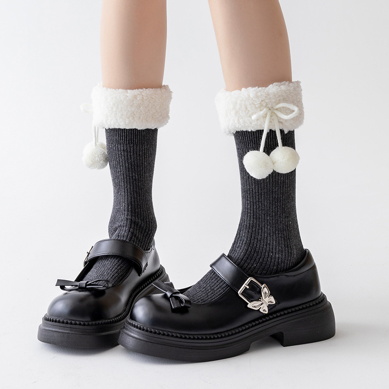 Calcetines de mujer otoño y invierno nuevos productos de cordero calcetines de cachemira japonesas jk lindas calcetines calientes de color sólido Lolita