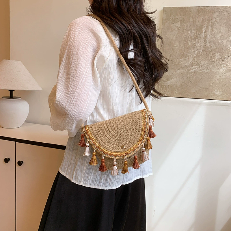 Ethnic design summer one-shoulder bag for leisure, straw handheld bag strap, small bag