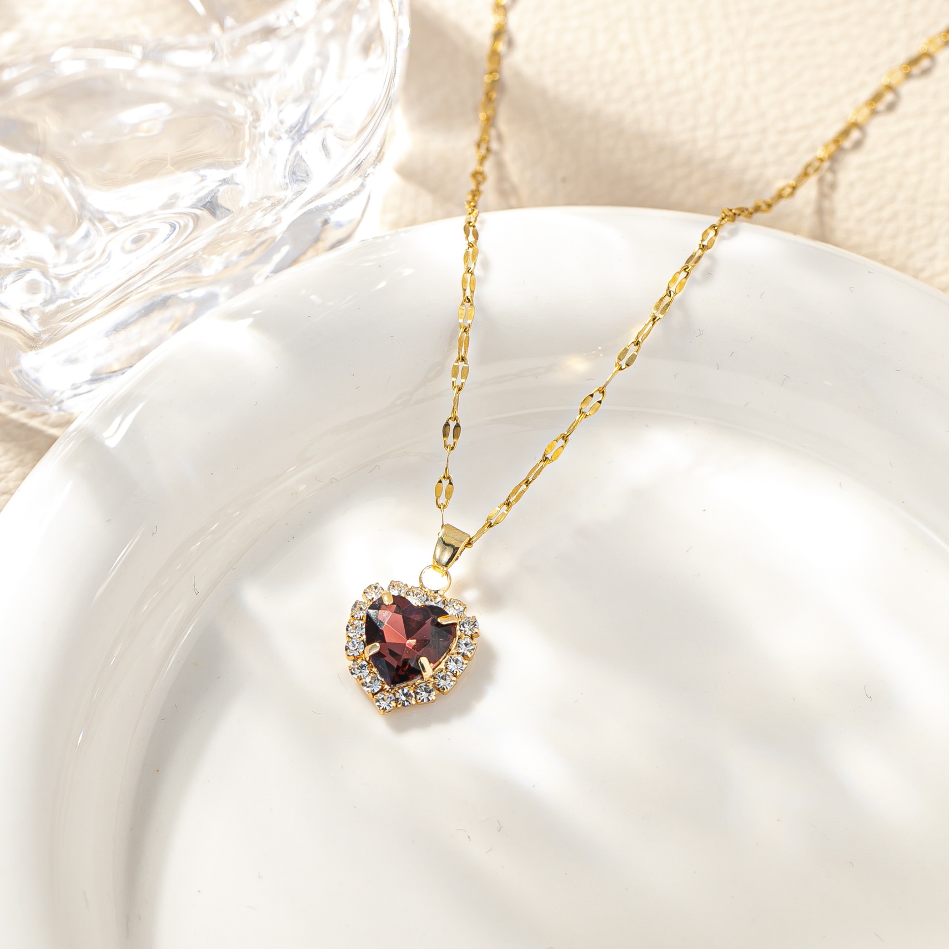 6g Weight Titanium Steel Pendant Material Zircon Inlay Material Pendant Necklace Classification Titanium Steel Chain Material 1 Piece Quantity Casual Occasion Titanium Steel Material Heart Shape Pattern Women's Gender Plating Design Simple Style Style Titanium Steel Simple Style Plating Heart Shape Zircon Pendant Necklace 14