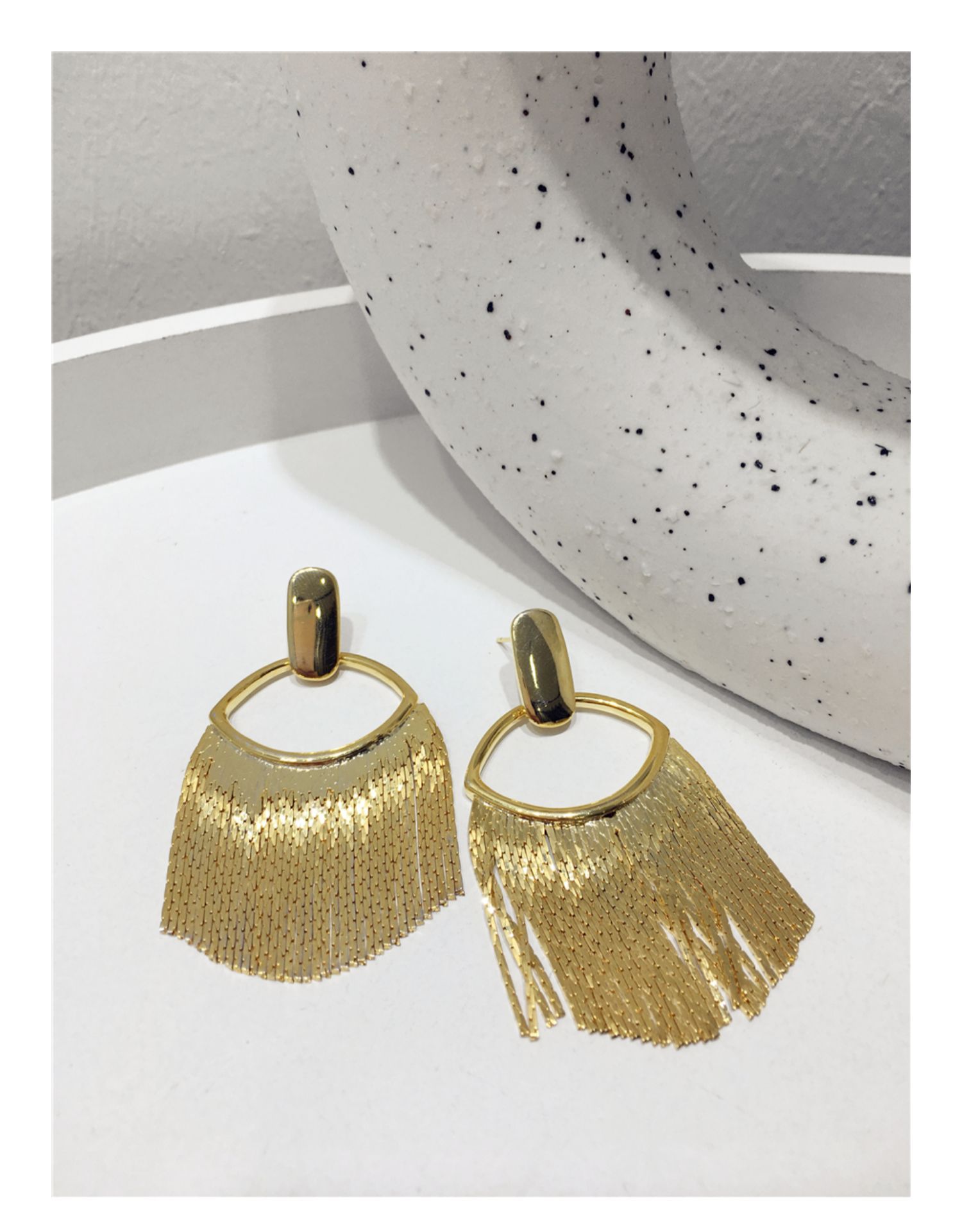 40g Weight Drop Earrings Classification 1 Pair Quantity 1 Pair Fashion Solid Color Alloy Tassel Plating Women's Drop Earrings