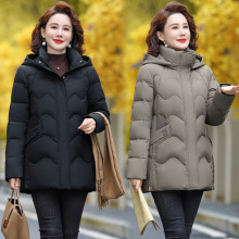 大牌冬季羽绒服女中年妈妈白鸭绒大码气质连帽中长款舒适保暖外套