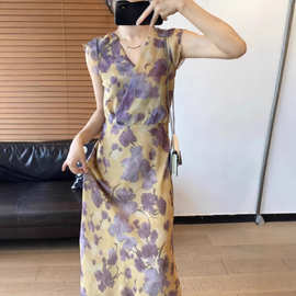 用量2米! 法式温柔油画风花朵印花交叠式V领小飞袖高腰连衣裙薄夏