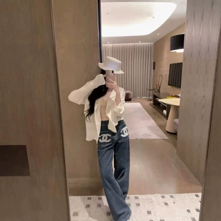 深圳南油26SS新品CHA小香风贴布绣双C设计感百搭INS风直筒牛仔裤