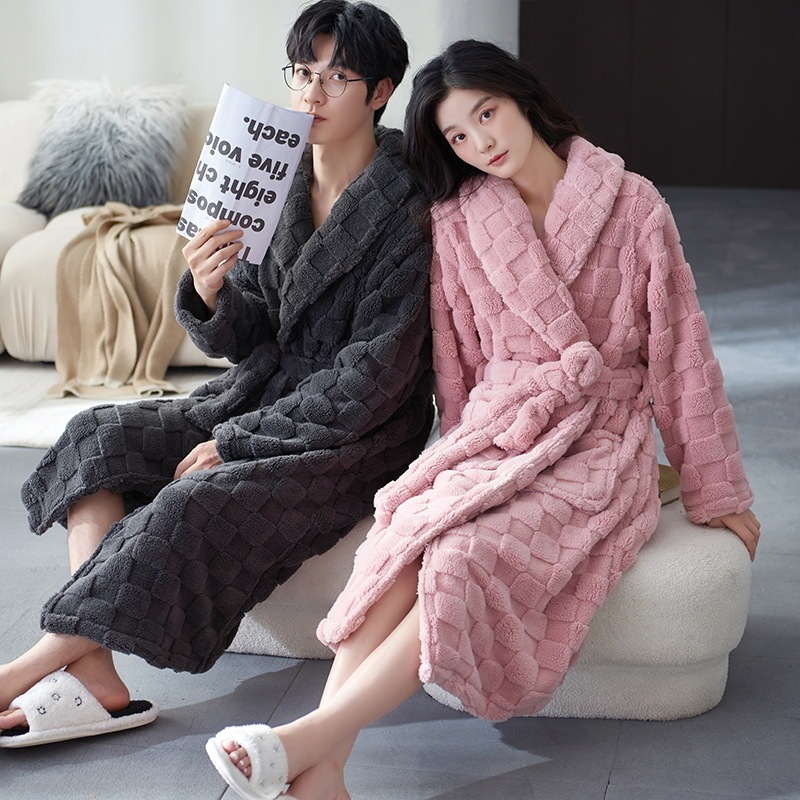 In-Stock Autumn and Winter New Coral Fleece Thickened Plush Bathrobes for Men and Women, Extended Length Bathrobes, Couple's Sleepwear In-Stock Autumn and Winter New Coral Fleece Thickened Plush Bathrobes for Men and Women, Extended Length Bathrobes, Couple's Sleepwear