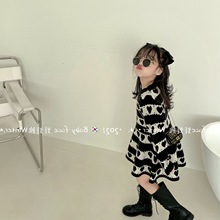 儿童洋气公主裙2025春秋韩版可爱女宝宝爱心棉线针织打底连衣裙潮