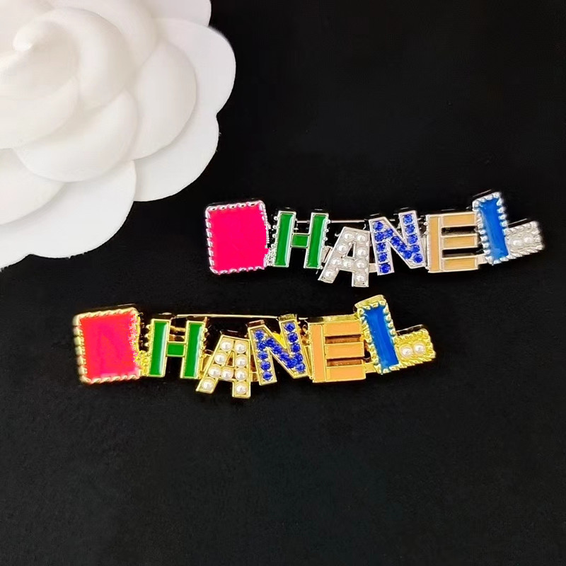 High quality full letter brooch double enamel color craft pearl colored diamond pin small incense pin shoes clothing bags pin buckle