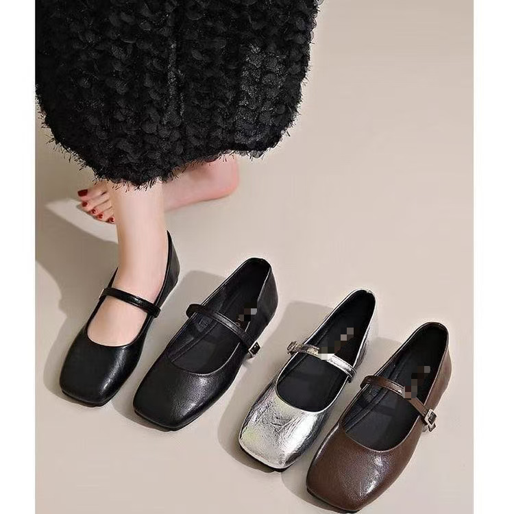 Explosión francesa de cabeza cuadrada superficial retro zapatos 2026 nueva falda de noche suave y plana zapatos de cuero Mary Jane
