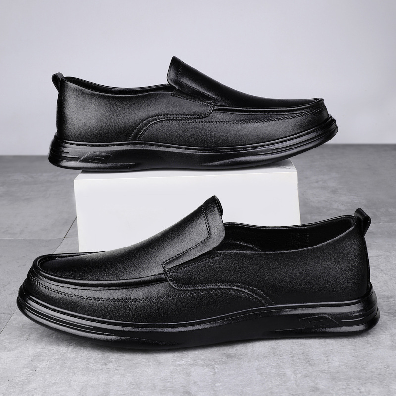 Zapatos de cuero casuales para hombres de cuero suave de otoño y invierno, zapatos de cuero para hombres de mediana edad, zapatos de padre