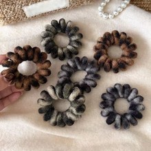 秋冬新款豹纹电话线发圈女高级感洋气时尚头绳丸子扎头发皮筋批发