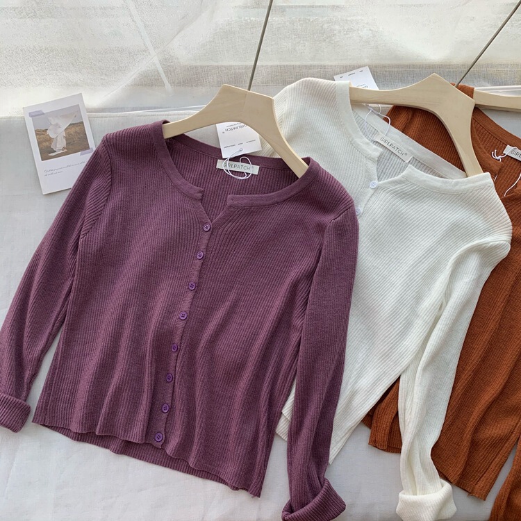 People are in a good mood and soft to the edge of cream blue French niche retro knitted cardigan sweater top women