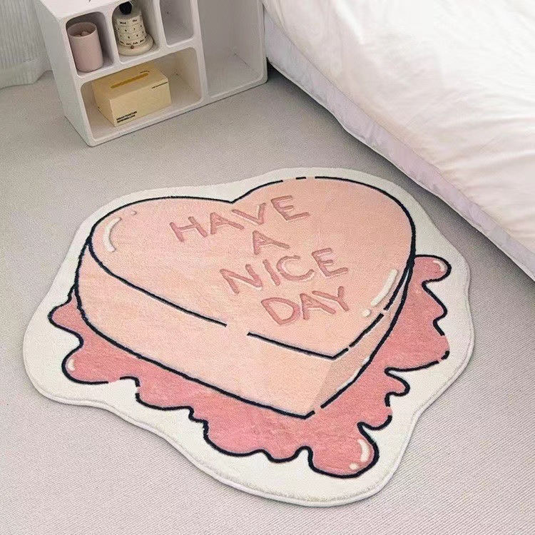 모조 캐시미어 하트 모양 바닥 매트 - 입체 케이크