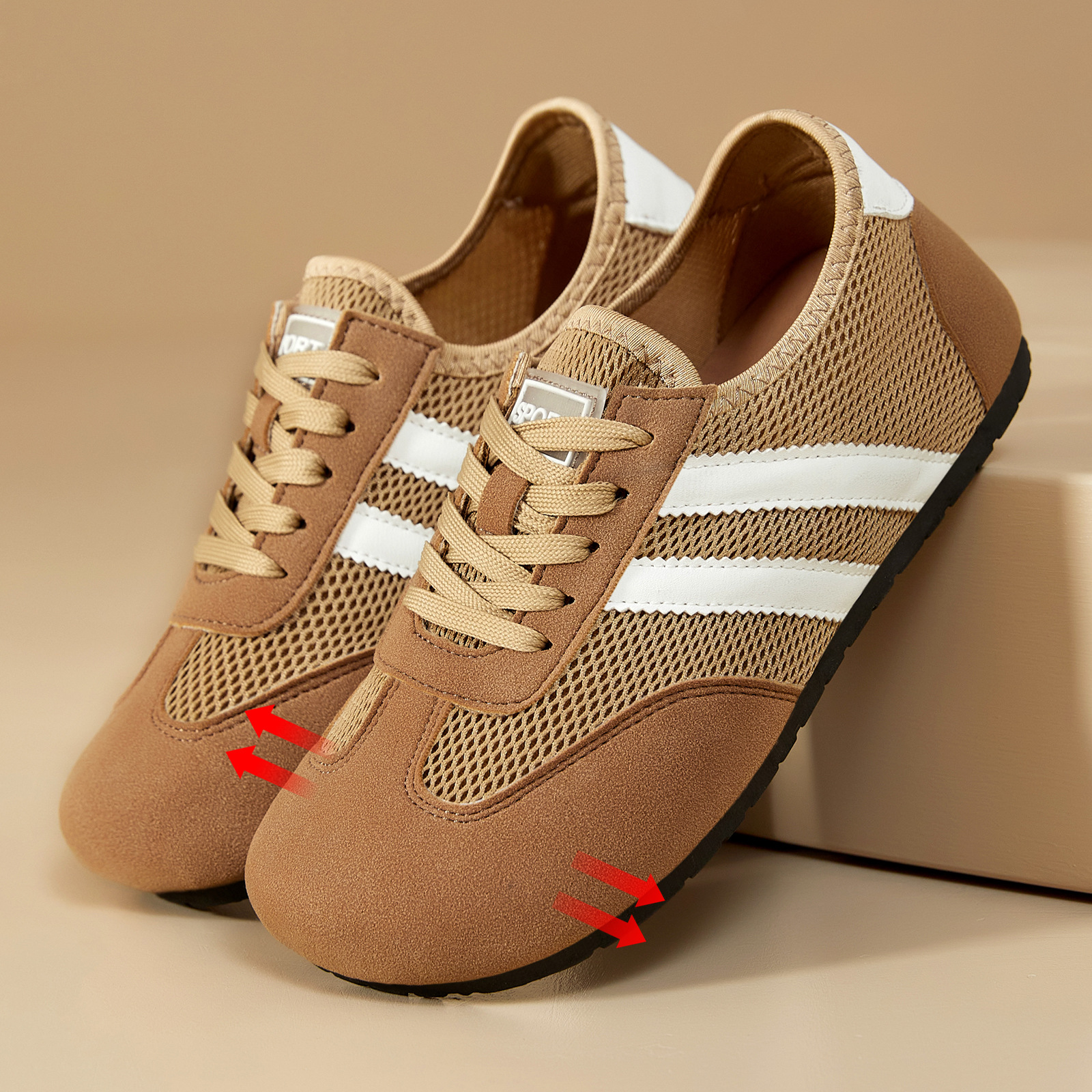 Zapatos de verano de malla zapatos de entrenamiento de estilo ancho no apretado pies zapatos de abertura superficial zapatos de moda casual zapatos de mujer transpirables