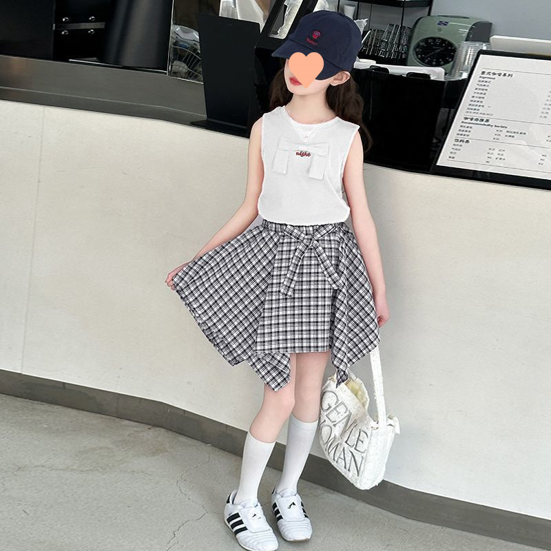 女の子サマースーツ 2025 新しい女の子甘くてクールなファッショナブルなベスト不規則なチェック柄スカート 2 点セット|undefined