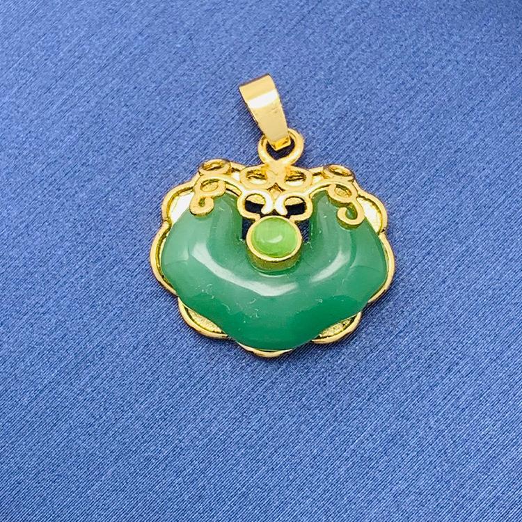 2022 nuevo trébol giratorio simple cien colgante fuente joyería fábrica al por mayor directa sin cadena