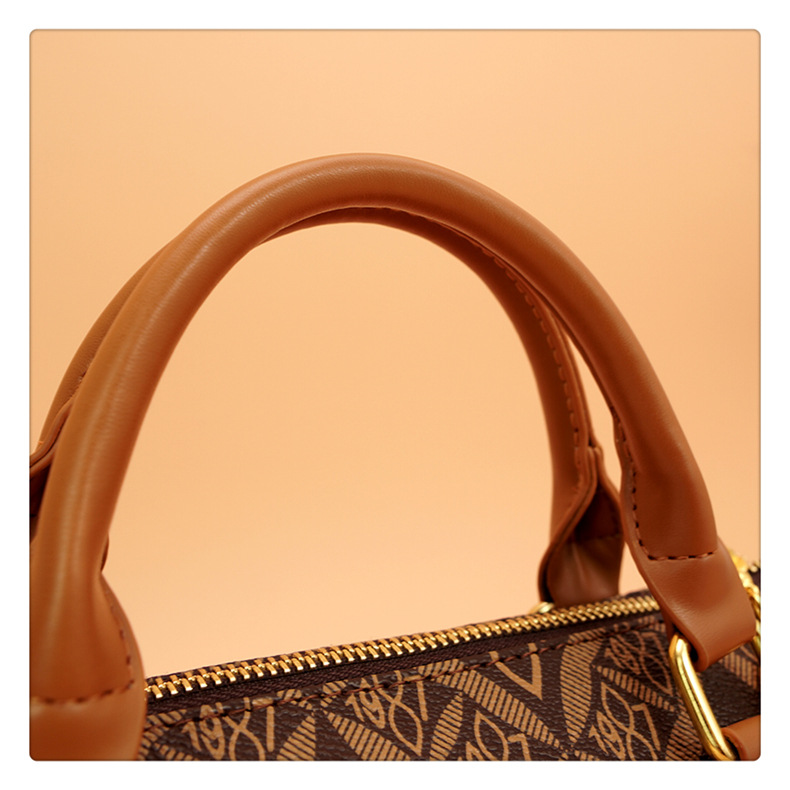 This year's popular cross-border handbag for women is the 2024 new printed letter texture light luxury Boston handbag and single-shoulder bag undefined