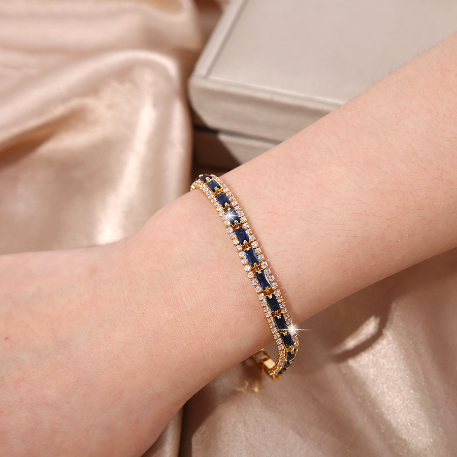 UB0275B-18CM white + ink blue