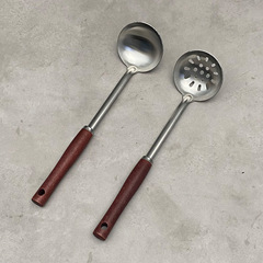 ステンレス鋼非磁性スパチュラ家庭用木製ハンドルスプーンキッチン用品大型スープスプーン鍋スプーン漏れ実用的なキッチン用品