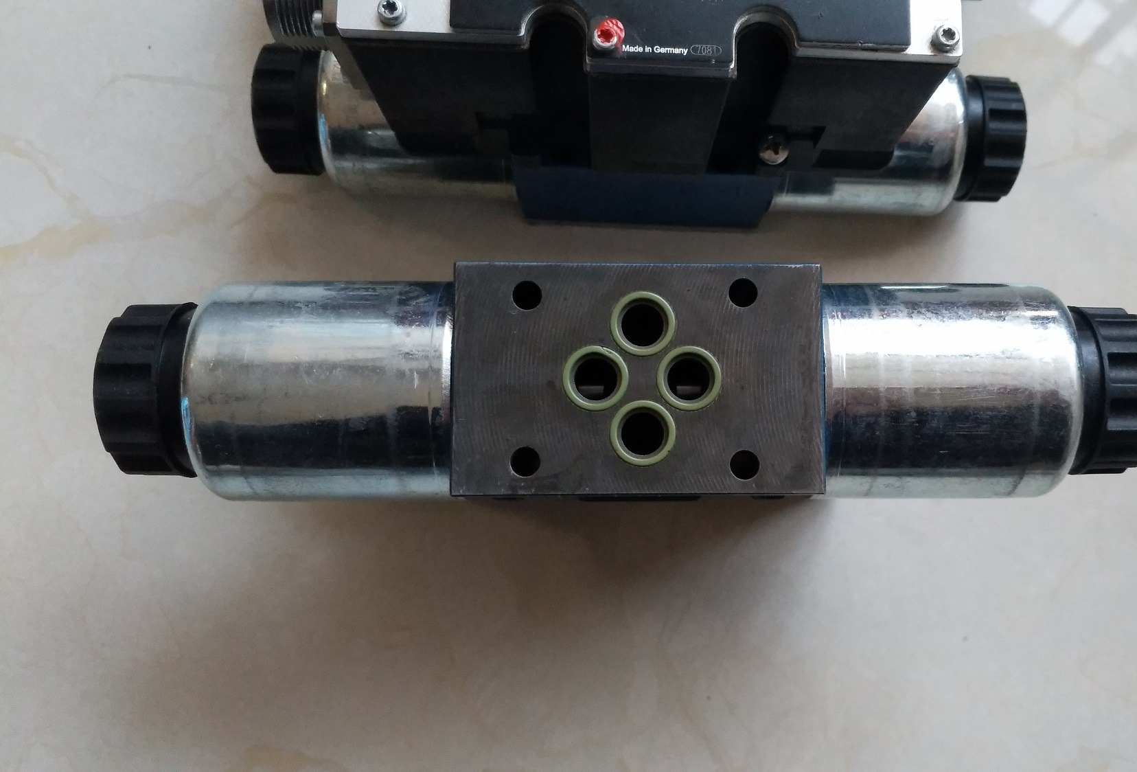 R900954071 4WRAE6E30-23/G24K31/A1V力士乐REXROTH比例阀