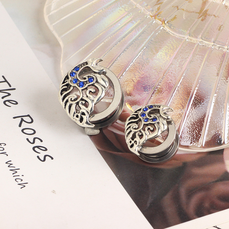 Stainless Steel Hollow Lace Ear Expander for Body Piercing Jewelry - 16mm Floral Design detail image 9