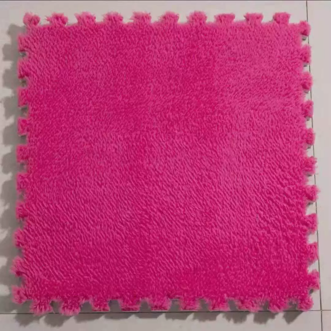 Plush Puzzle Carpet Tile, 30×30 cm, Soft Shag Surface, Interlocking Foam Mat
