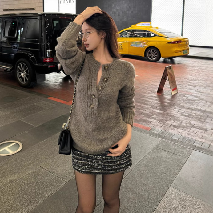 [Cuello de pila] Suéter de tiro real de 24 Winter Puyuan, estilo holgado y perezoso, cuello medio abierto de punto suave y ceroso, top delgado y versátil