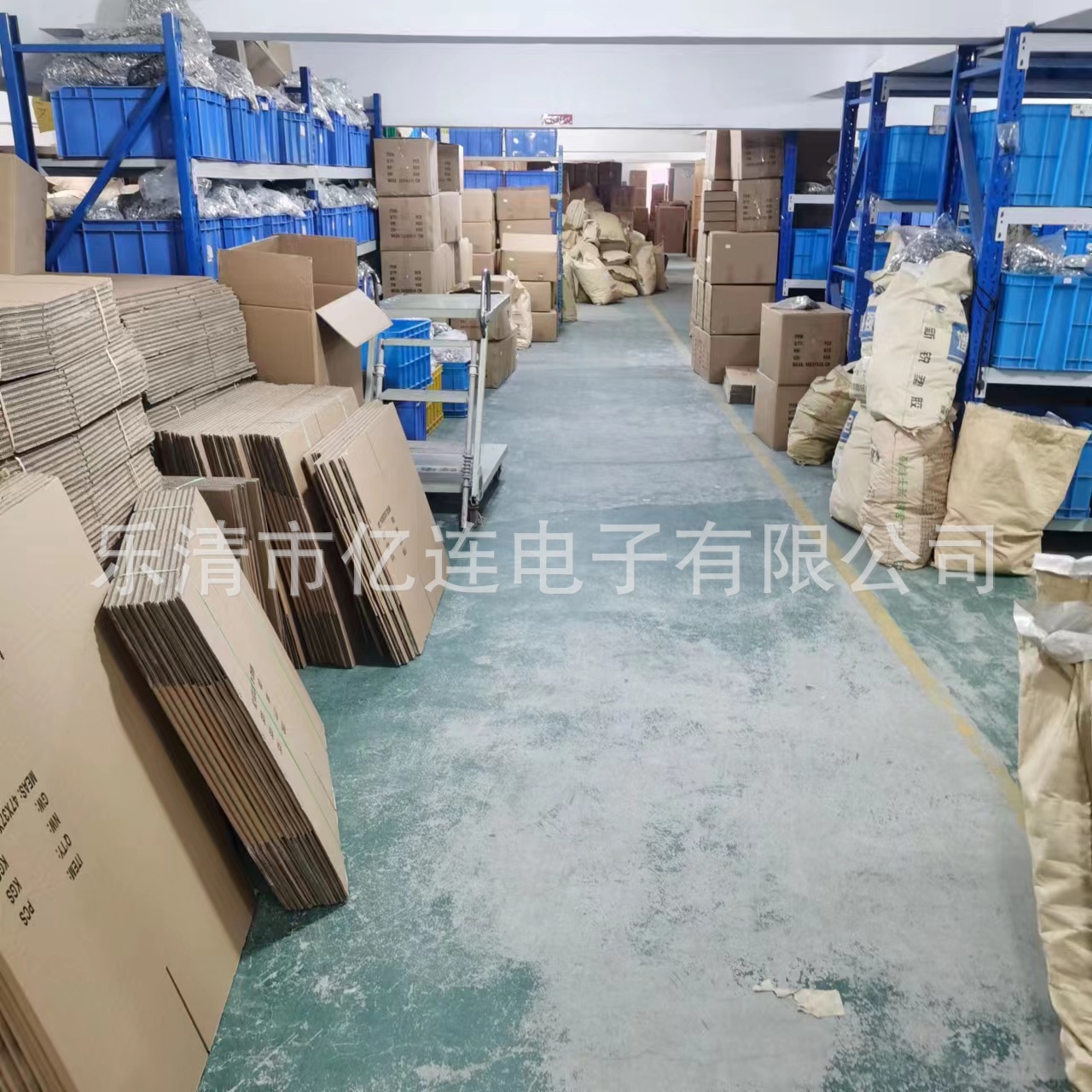 a14935ee886e03f16e2b9d928f69d2