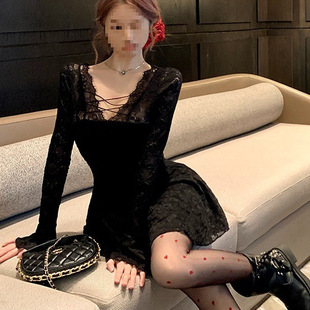 ��ɫ �����L�ٽzƴ��V�I��ȹ�����@�������䴺�������B��ȹŮ�羳