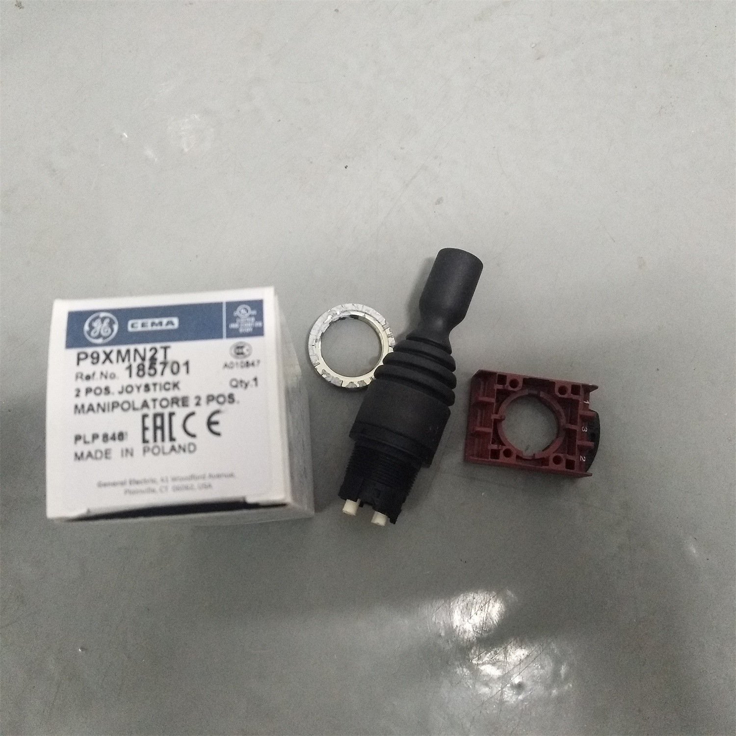 P9XMN2T CEMA一字开关 P9MMN2T  GE摇杆开关 ABB摇杆开关