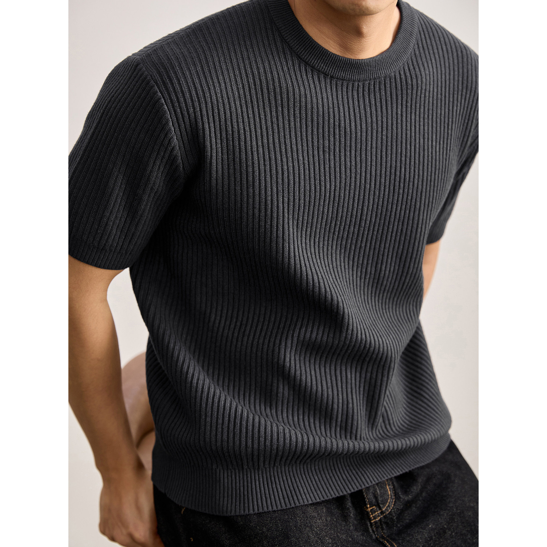 Dark gray / M