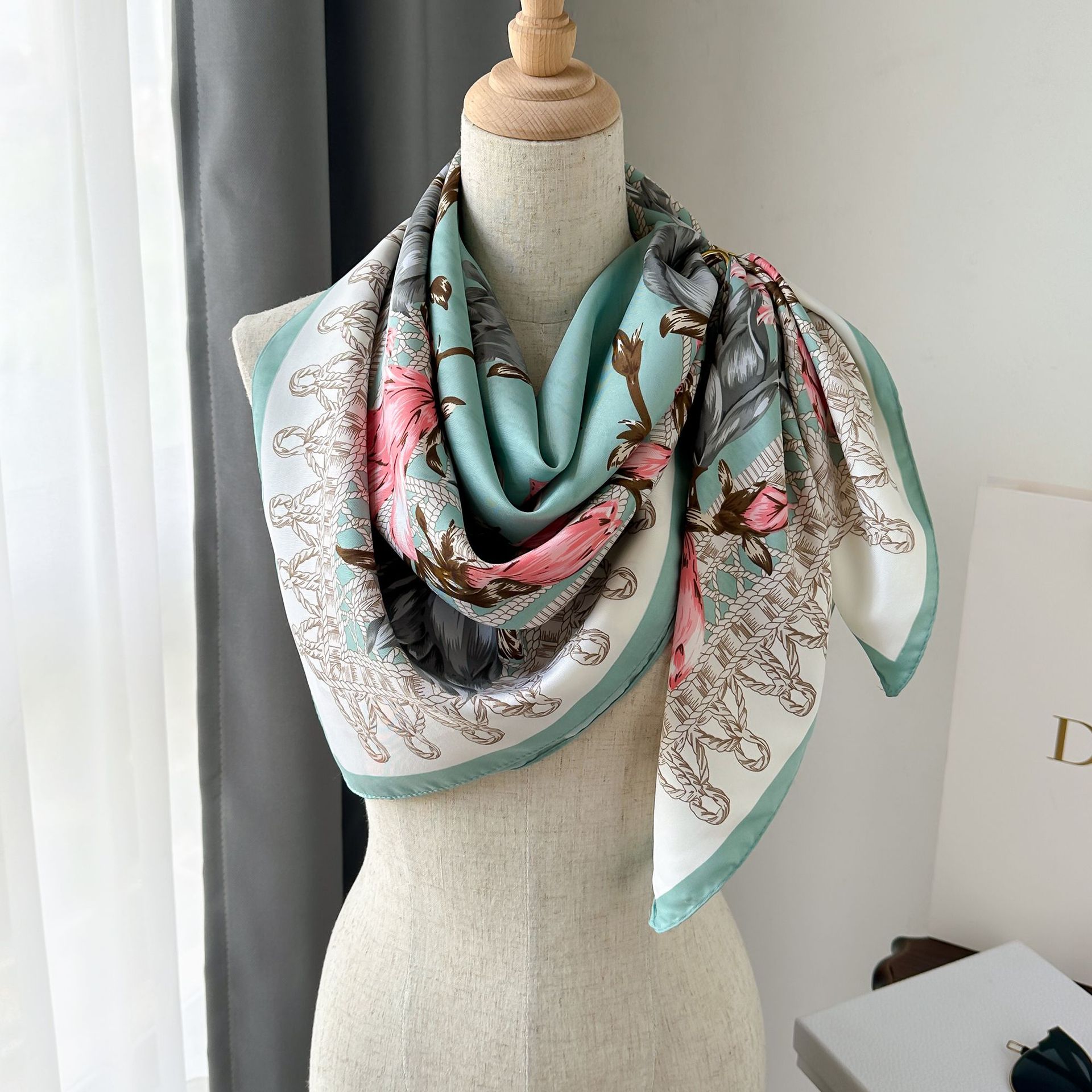 Seidenschal Quadratisch Paisley Muster Halstuch Für Damen_voghion.com