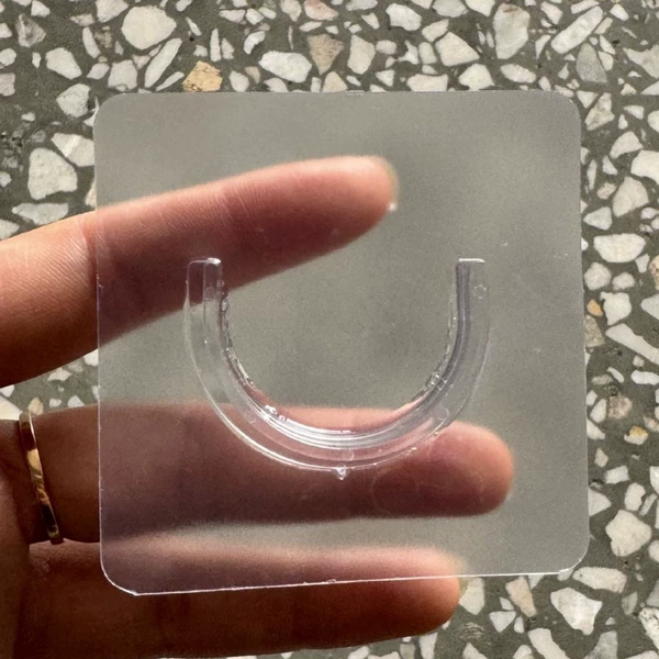 Half -circular hook