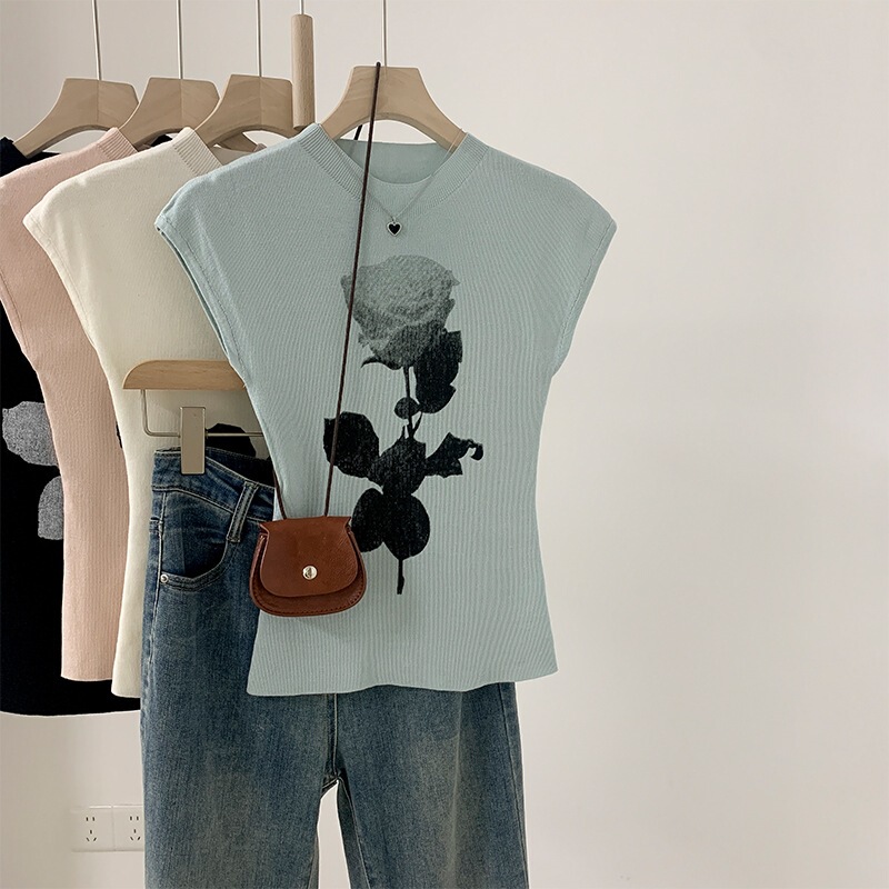 Chanel-Style Blue Rose Print Ice Silk Knit Top for Women, Summer 2026, Slim Fit, Sleeveless Vest