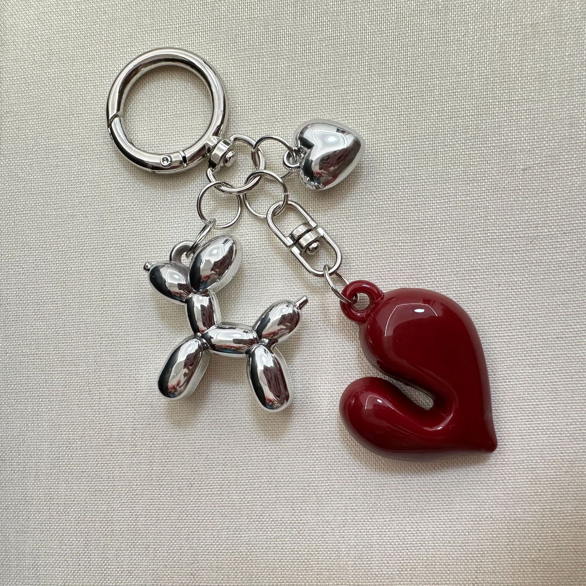 Estilo ins creativo amor rojo a juego bolso de perro con globo colgante cadena de teléfono móvil llavero accesorios colgantes de coche