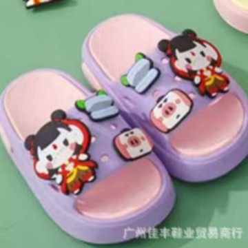 New EVA Cute Children's Slippers Boys and Girls Soft Bottom Non-slip Sandals Summer Cute Cartoon Baby Soft Bottom Slippers