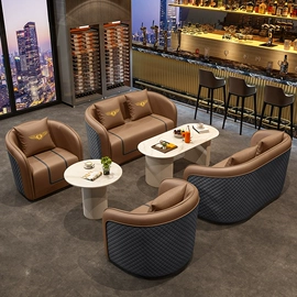 实木床;餐桌;餐椅