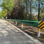 波形护栏乡村道路热镀锌喷塑护拦板国省道双三波国标非标公路护栏