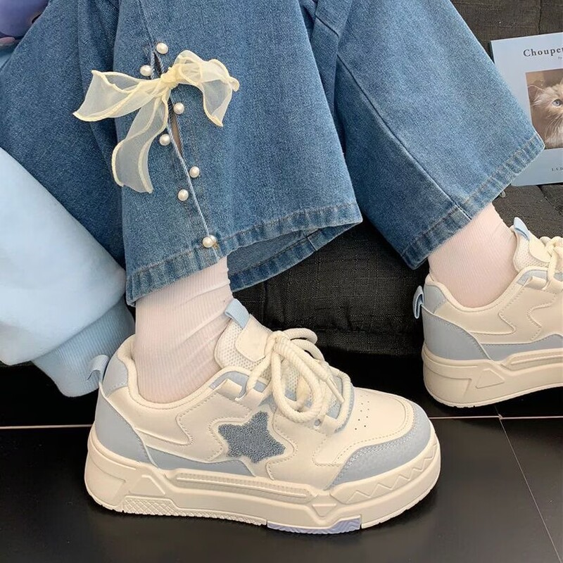 Star Sneakers for Women 2026 New Summer Versatile Niche Thick-Soled Casual Sports Shoes Spring and Autumn Hot-Selling Soft-Soled White Shoes Star Sneakers for Women 2026 New Summer Versatile Niche Thick-Soled Casual Sports Shoes Spring and Autumn Hot-Selling Soft-Soled White Shoes