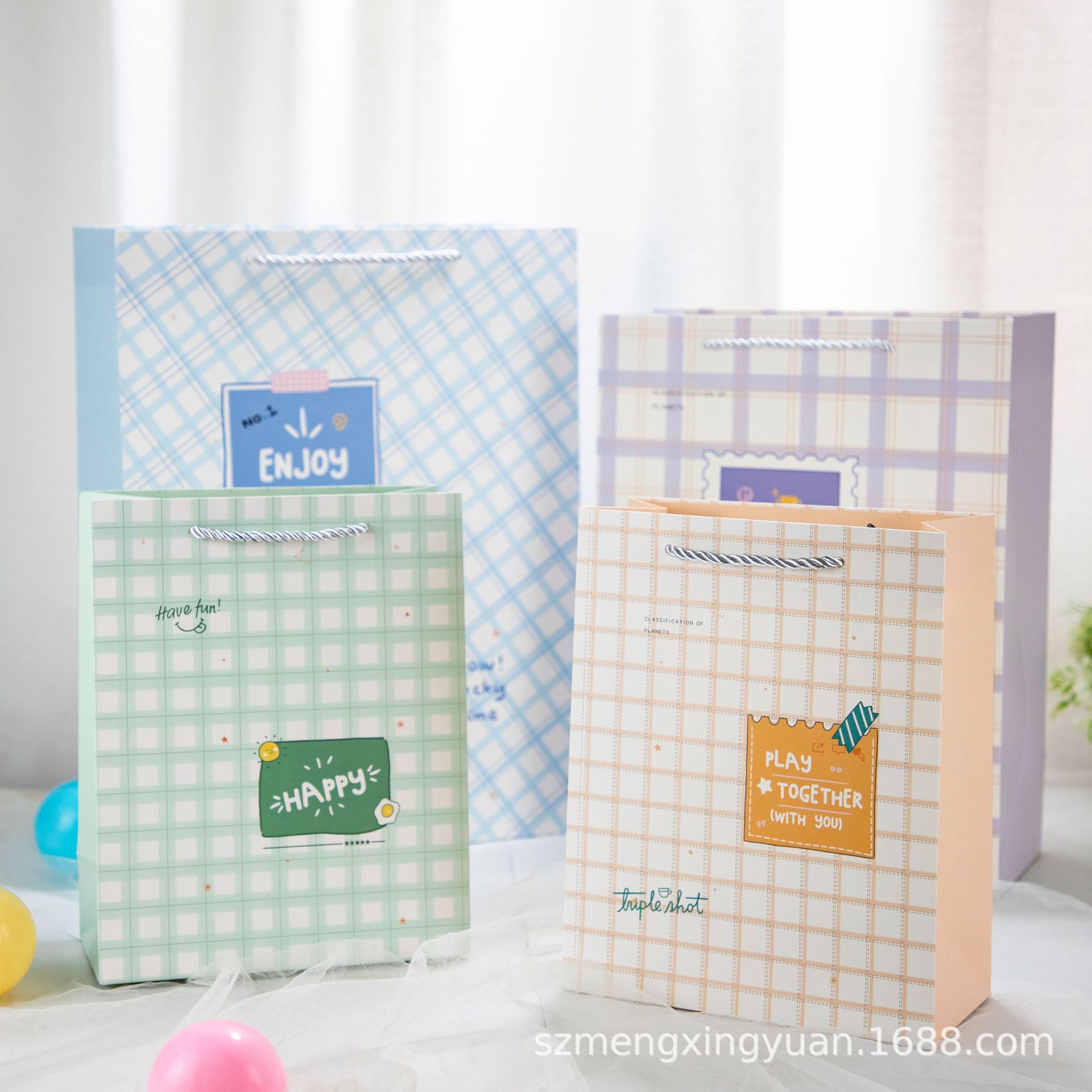 Moda simple más signo grande tamaño pequeño Día DE LA Madre cumpleaños de los niños ins estilo bolsa de regalo Regalo de Cumpleaños bolsa de papel portátil