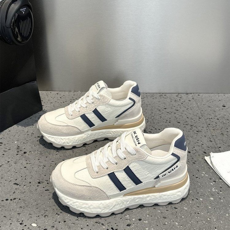 Zapatos de altura interior para mujeres 2025, nuevos zapatos deportivos casuales de otoño con suela gruesa, zapatos de entrenamiento de hombre pequeño Agande