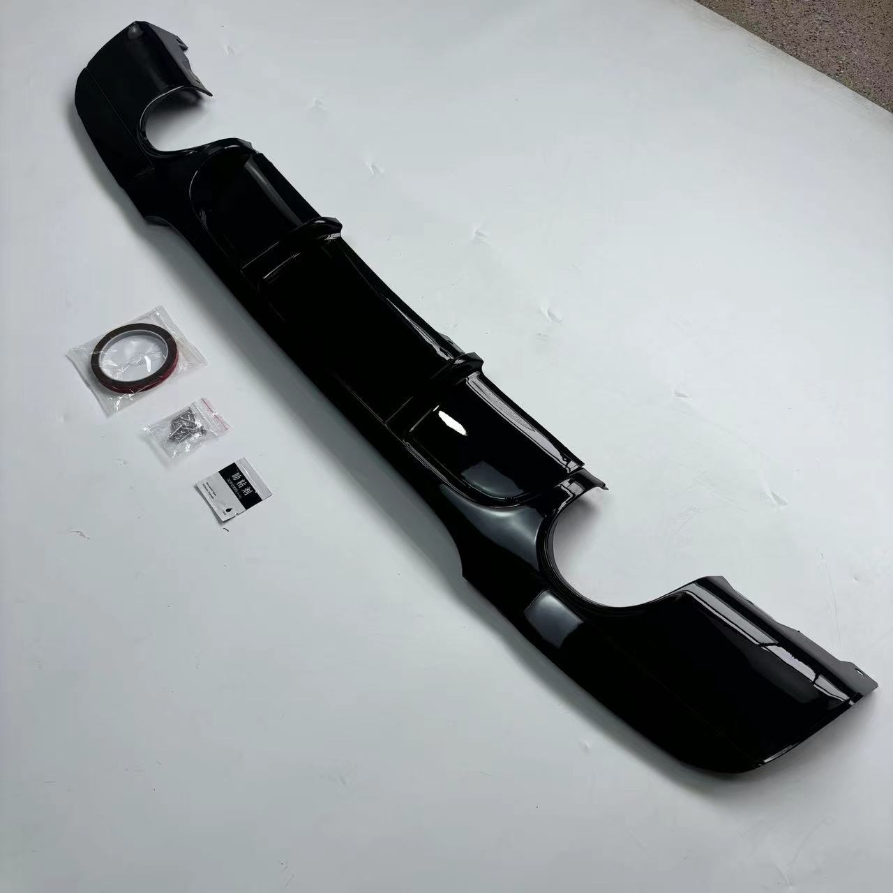 Suitable for BMW 3 series rear lip E90 modified MP without lights bilateral single-output rear lip rear spoiler small surround kit