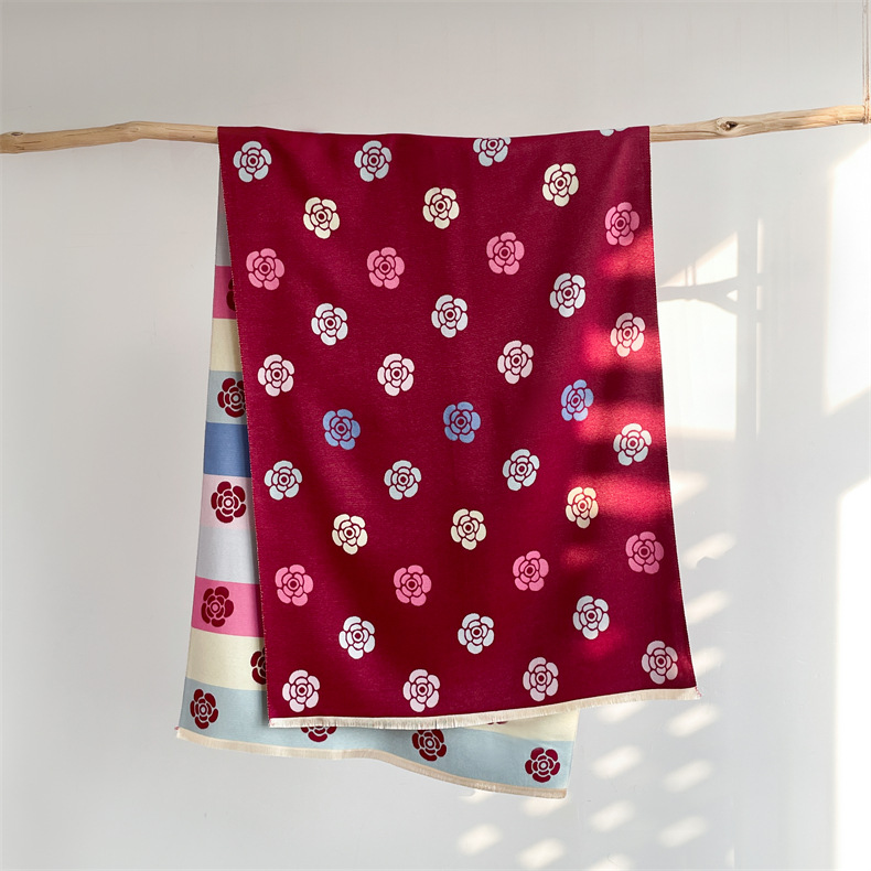 Camelia colorata per il lusso invernale femminile, dolce profumata in inverno, scialle spesso e caldo, sciarpa invecchiata_voghion.com