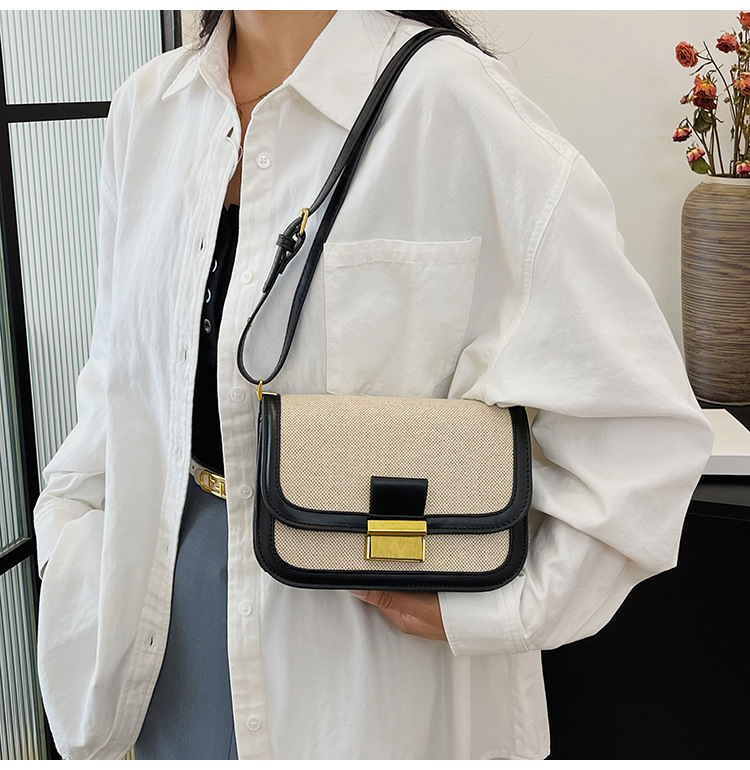 Alta sensación retro bolso pequeño para mujeres 2025 nueva moda transfronteriza color contrastante empalme viaje mochila de hombro