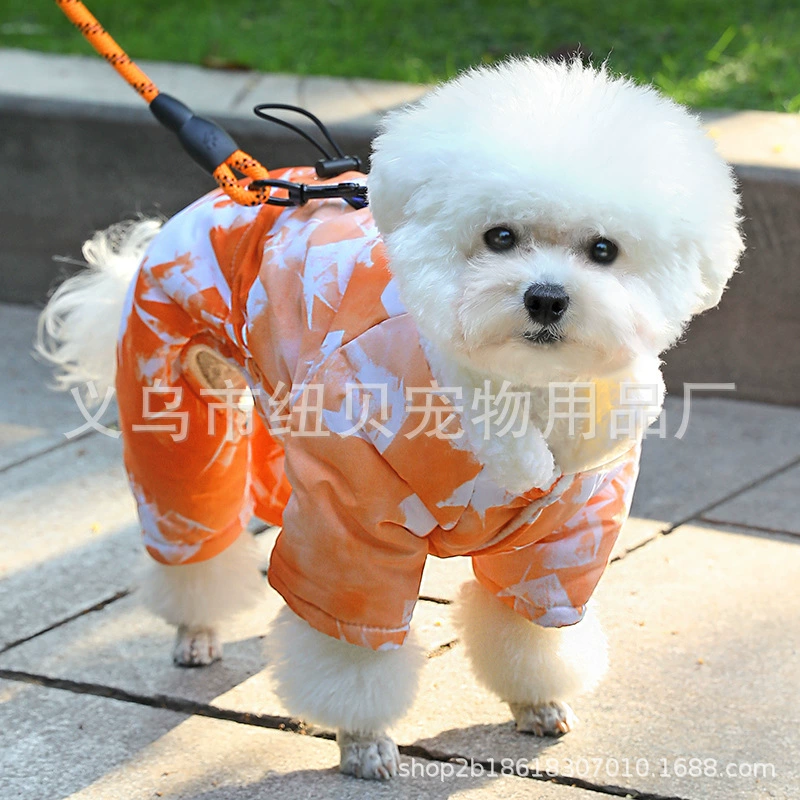2024 новая собачья одежда утолщена и бархатная зимняя одежда может буксировать тетерби медведя