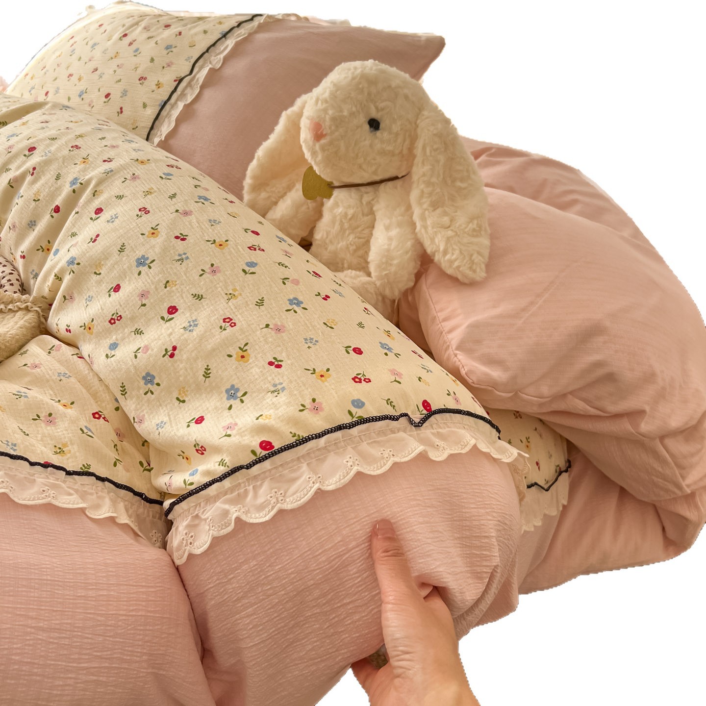 Dormir desnudo en la cama clase A tres capas de hilo cuatro piezas de algodón super suave sábanas de encaje cubierta cama dormitorio tres piezas
