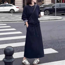 慵懒风温柔氛围感卫衣裙套装女秋冬新款休闲宽松显瘦半身裙两件套