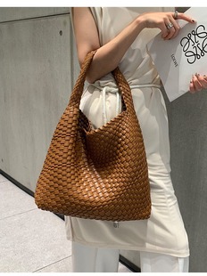 Capacious one-shoulder bag, underarm bag, DIY, high-end
