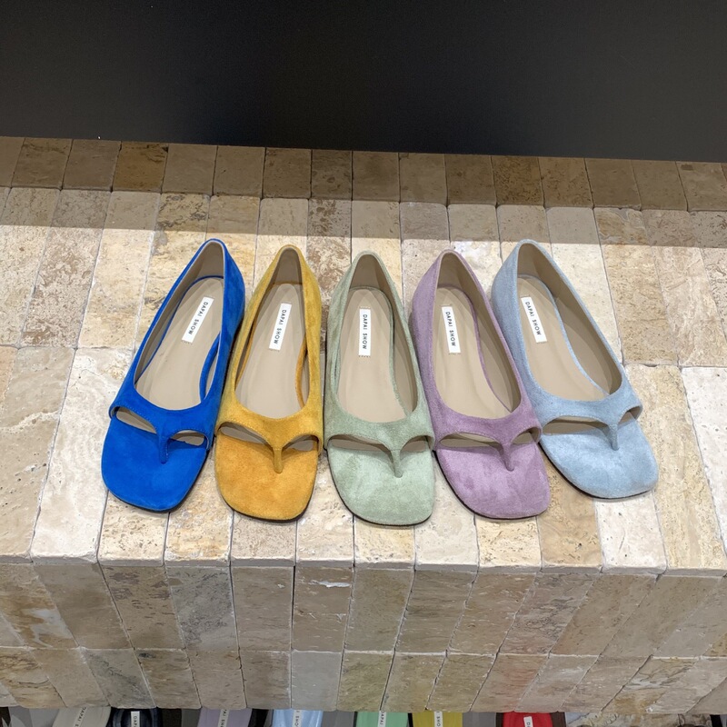 Design-Conscious, Unique, Height-Increasing Thong Sandals for Women, 2026 Summer New Style, Vacation Travel, Closed-Back Roman Sandals for Women