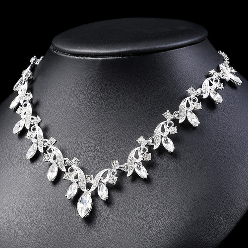 Korean Style Bridal Necklace and Earrings Set Crystal Gemstone Short Clavicle Chain Women's Two-piece Set Fashion Accessories Versatile