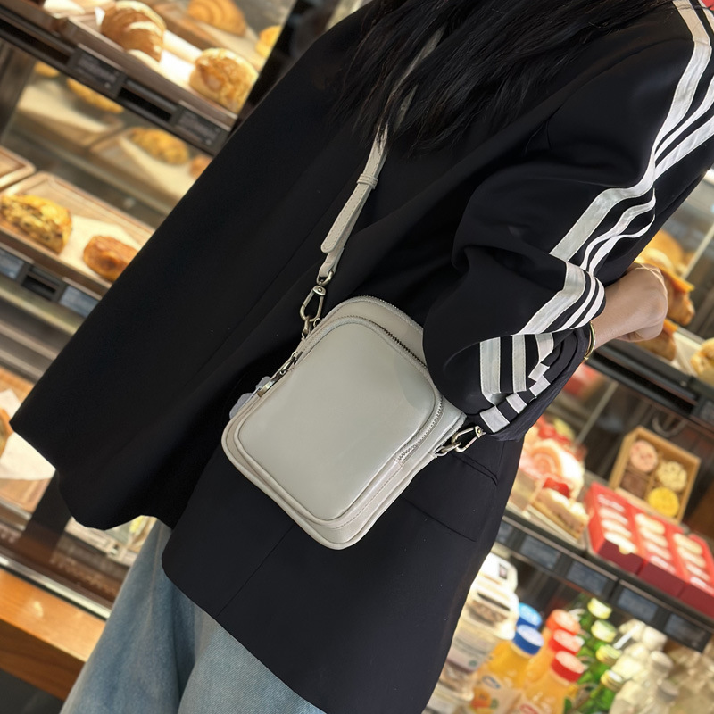 Retro Women's Waist Bag Small Square Shoulder Crossbody Bag Korean Style New Trendy Ins Soft Cowhide Phone Bag - Thumbnail 2